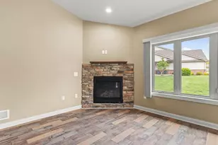 6229 Parks Edge Dr, Loves Park, IL 61111 - Photo 10