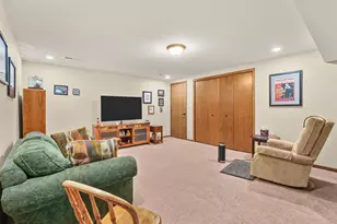 2202 Churchview, Rockford, IL 61107 - Photo 32