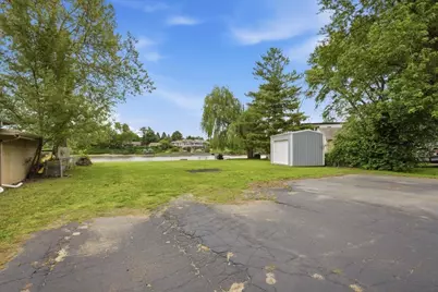 5065 Browns Beach Road, Rockford, IL 61103 - Photo 10