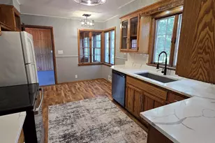 4827 Charles St, Rockford, IL 61108 - Photo 6