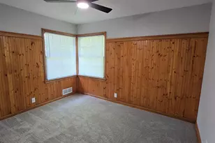 4827 Charles St, Rockford, IL 61108 - Photo 10