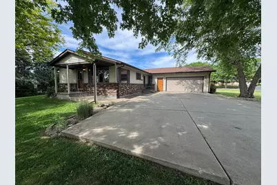 945 Sunset Drive, Milledgeville, IL 61051 - Photo 2