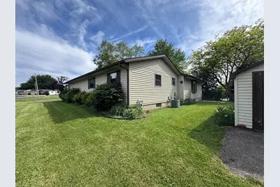 945 Sunset Drive, Milledgeville, IL 61051 - Photo 4