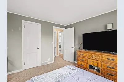 2820 Summerdale Avenue, Rockford, IL 61101 - Photo 12