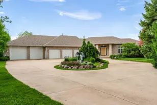 111 Sycamore Ln, Machesney Park, IL 61115 - Photo 8
