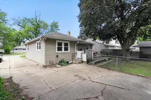 2404 Paradise Blvd, Rockford, IL 61103 - Photo 28