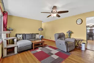 2404 Paradise Blvd, Rockford, IL 61103 - Photo 8