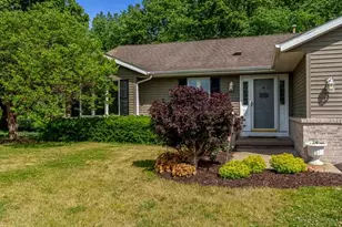 108 Kothe Ct, Rockton, IL 61072 - Photo 2