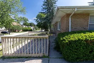 1807 Guilford Rd, Rockford, IL 61107 - Photo 4