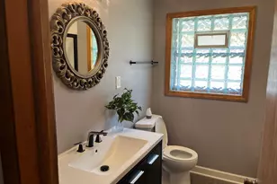 2511 Ashland Ave, Rockford, IL 61101 - Photo 6