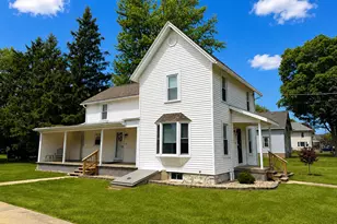 109 N Meyers Ave, Milledgeville, IL 61051 - Photo 4