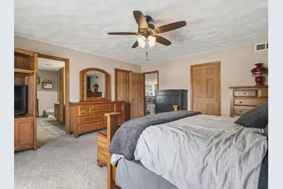 14019 Queenanns Way, Poplar Grove, IL 61065 - Photo 28
