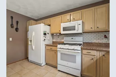 14019 Queenanns Way, Poplar Grove, IL 61065 - Photo 14