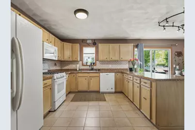 14019 Queenanns Way, Poplar Grove, IL 61065 - Photo 12