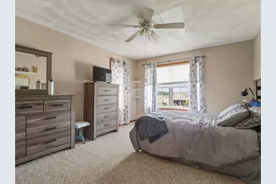 14019 Queenanns Way, Poplar Grove, IL 61065 - Photo 34