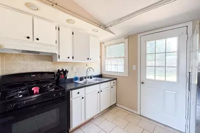 7518 Mildred, Machesney Park, IL 61115 - Photo 10