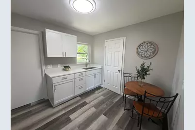 230 S Hackett Street, South Beloit, IL 61080 - Photo 18