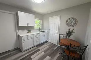 230 S Hackett St, South Beloit, IL 61080 - Photo 18
