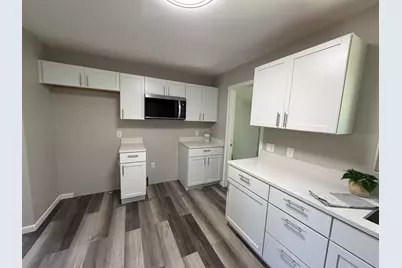 230 S Hackett Street, South Beloit, IL 61080 - Photo 14