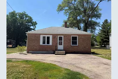 230 S Hackett Street, South Beloit, IL 61080 - Photo 2