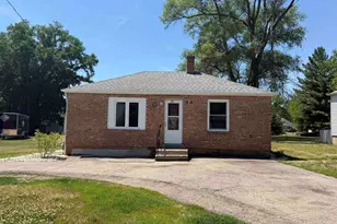 230 S Hackett St, South Beloit, IL 61080 - Photo 2