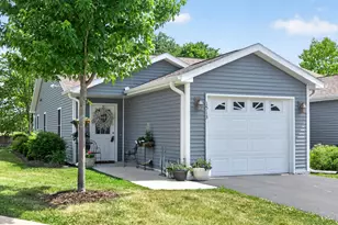 1513 Eadens Pl, Dixon, IL 61021 - Photo 1