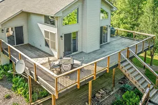 428 Lockwood Ct, Davis, IL 61019 - Photo 2