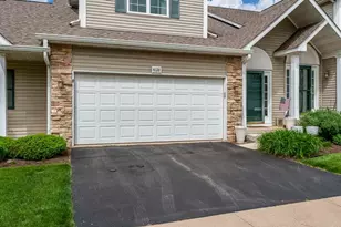 4128 Riverwood Dr, Loves Park, IL 61111 - Photo 2