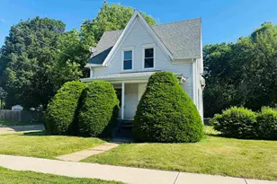 1904 12th Ave, Rockford, IL 61104 - Photo 2