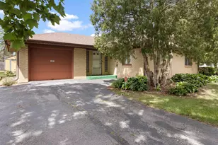 1601 River Bluff Blvd, Rockford, IL 61103 - Photo 1