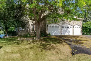 12755 Westbrook Point, Winnebago, IL 61088 - Photo 2