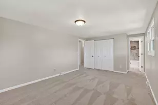 8406 Nolan St, Harvard, IL 60033 - Photo 32
