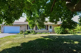 5859 Hugh Dr, South Beloit, IL 61080 - Photo 36
