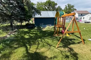 709 Logan St, Lena, IL 61048 - Photo 20