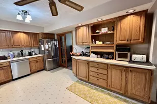 306 Beacon Dr, Belvidere, IL 61008 - Photo 10