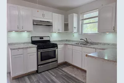 1701 Lyran Ave, Rockford, IL 61109 - Photo 6