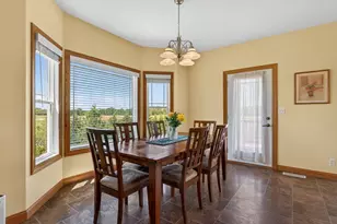 6880 E Cherry Hill Rd, Ridott, IL 61067 - Photo 18