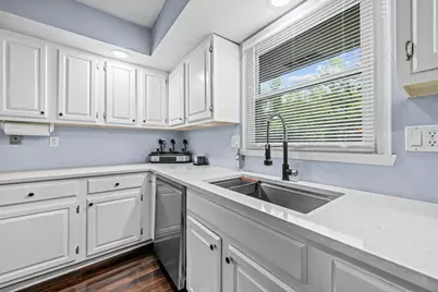 1393 Bryn Mawr Street, Rockford, IL 61107 - Photo 14