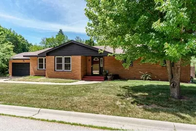 2734 Edgewood Drive, Rockford, IL 61114 - Photo 2