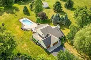1 Glen Abbey Dr, Rockford, IL 61107 - Photo 6