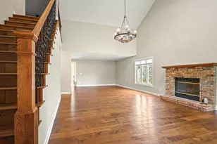 1 Glen Abbey Dr, Rockford, IL 61107 - Photo 10