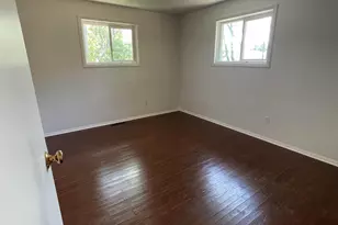 2910 Chatham Ln, Rockford, IL 61101 - Photo 12