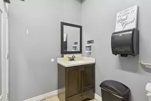 522 S State St, Belvidere, IL 61008 - Photo 30