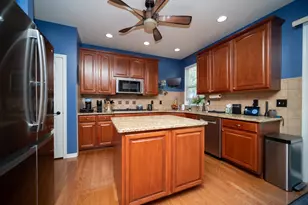 702 W Hampton Ave, Loves Park, IL 61111 - Photo 16