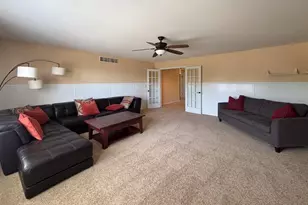 702 W Hampton Ave, Loves Park, IL 61111 - Photo 38