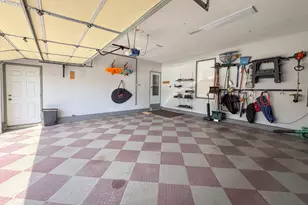 702 W Hampton Ave, Loves Park, IL 61111 - Photo 60