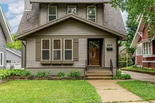 229 N Gardiner Ave, Rockford, IL 61107 - Photo 1