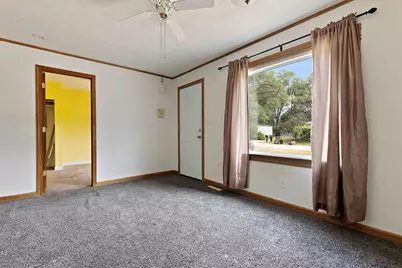 210 Wilson Avenue, Machesney Park, IL 61115 - Photo 6
