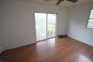 219 N Chicago Ave, Rockford, IL 61107 - Photo 10