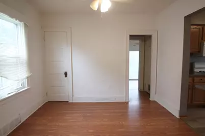 219 N Chicago Avenue, Rockford, IL 61107 - Photo 6